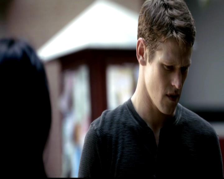 VampireDiariesWorld-dot-org_4x02Memorial0372.jpg