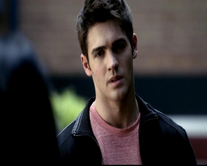 VampireDiariesWorld-dot-org_4x02Memorial0376.jpg