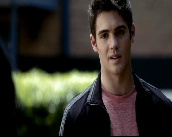 VampireDiariesWorld-dot-org_4x02Memorial0386.jpg