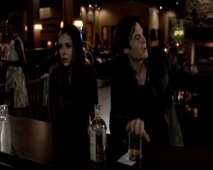 VampireDiariesWorld-dot-org_4x02Memorial0530.jpg