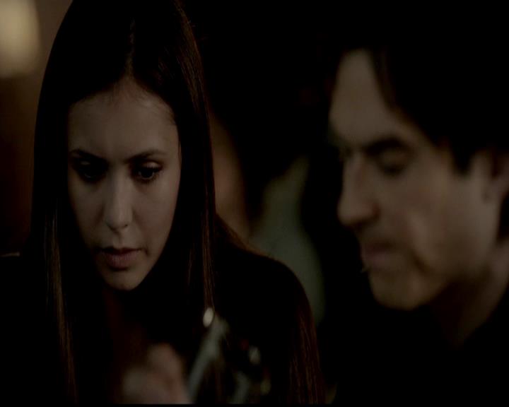 VampireDiariesWorld-dot-org_4x02Memorial0539.jpg