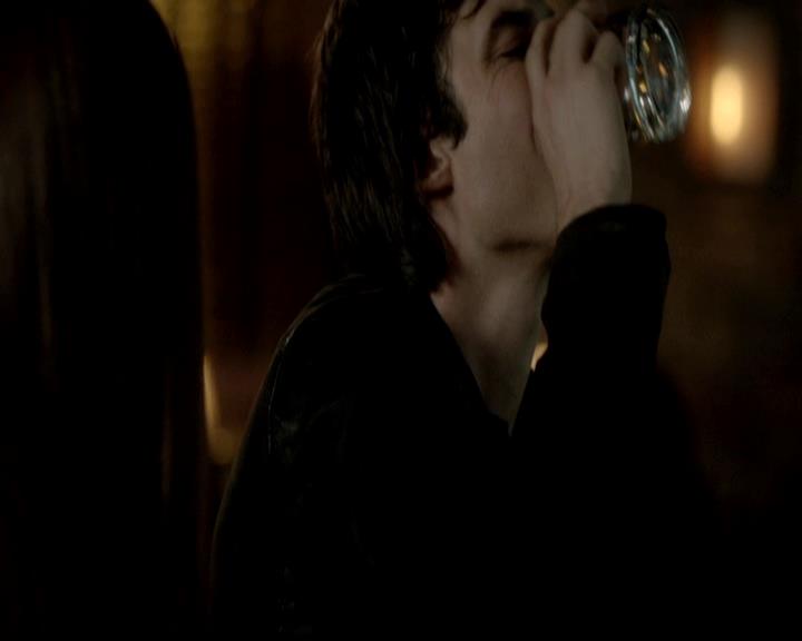 VampireDiariesWorld-dot-org_4x02Memorial0540.jpg