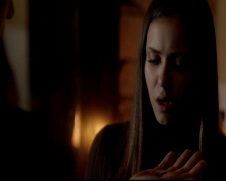 VampireDiariesWorld-dot-org_4x02Memorial0570.jpg