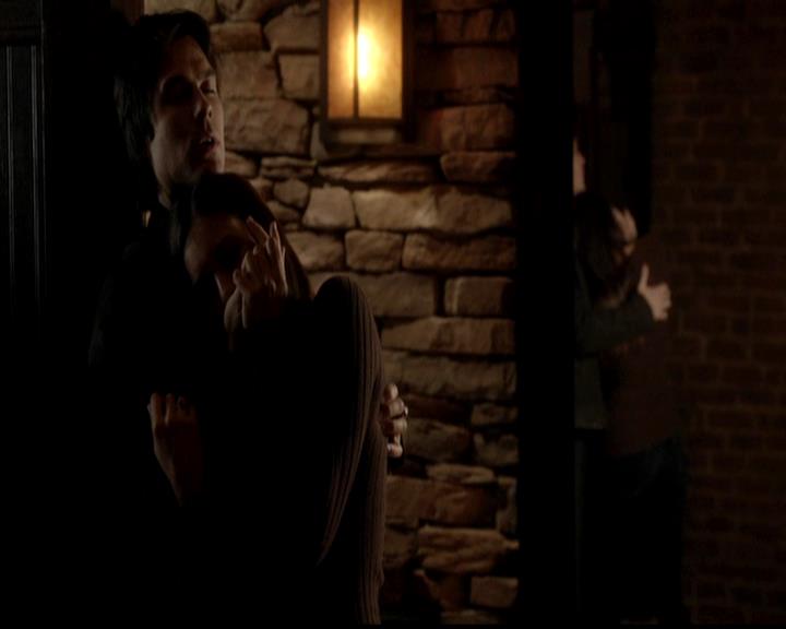 VampireDiariesWorld-dot-org_4x02Memorial0587.jpg