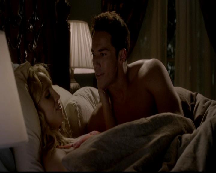 VampireDiariesWorld-dot-org_4x02Memorial0614.jpg