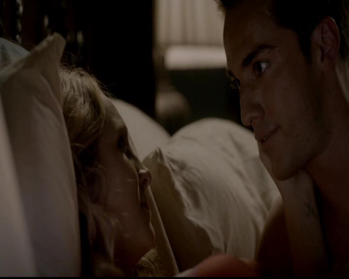 VampireDiariesWorld-dot-org_4x02Memorial0623.jpg