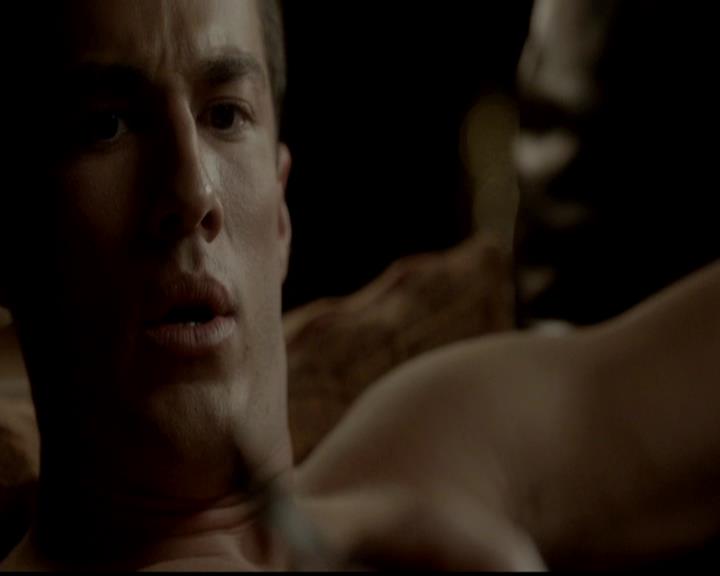 VampireDiariesWorld-dot-org_4x02Memorial0747.jpg