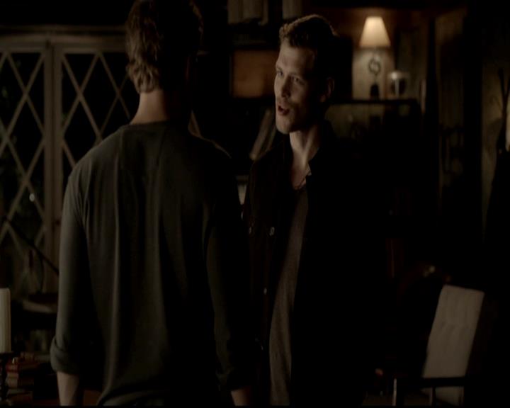 VampireDiariesWorld-dot-org_4x03TheRager1805.jpg