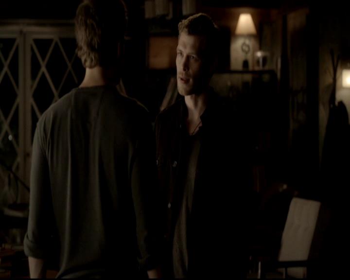 VampireDiariesWorld-dot-org_4x03TheRager1806.jpg