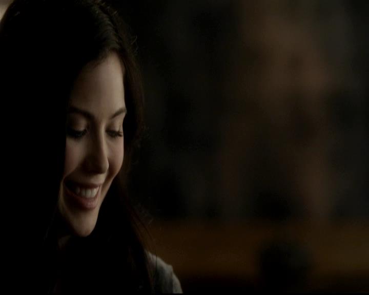 VampireDiariesWorld-dot-org_4x03TheRager1906.jpg