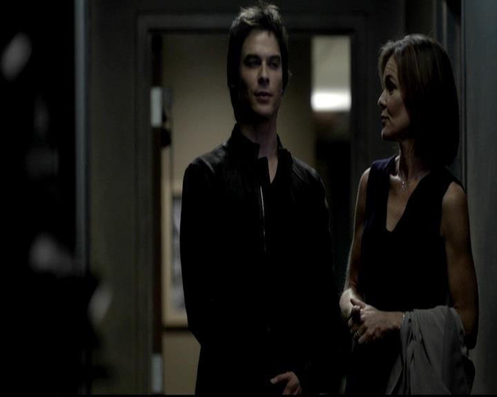 VampireDiariesWorld-dot-org_4x03TheRager1930.jpg