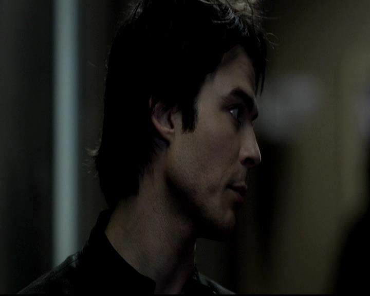 VampireDiariesWorld-dot-org_4x03TheRager1931.jpg