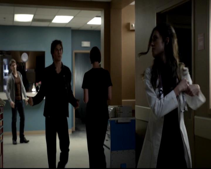 VampireDiariesWorld-dot-org_4x03TheRager1941.jpg