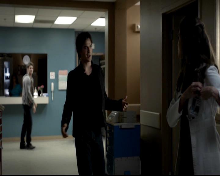 VampireDiariesWorld-dot-org_4x03TheRager1942.jpg