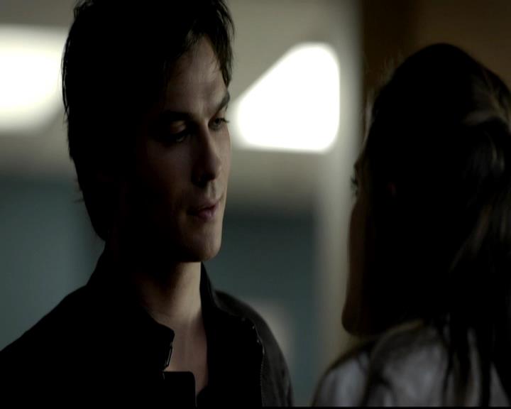 VampireDiariesWorld-dot-org_4x03TheRager1951.jpg