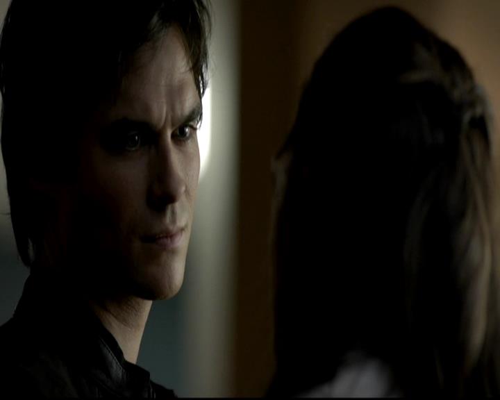 VampireDiariesWorld-dot-org_4x03TheRager1971.jpg