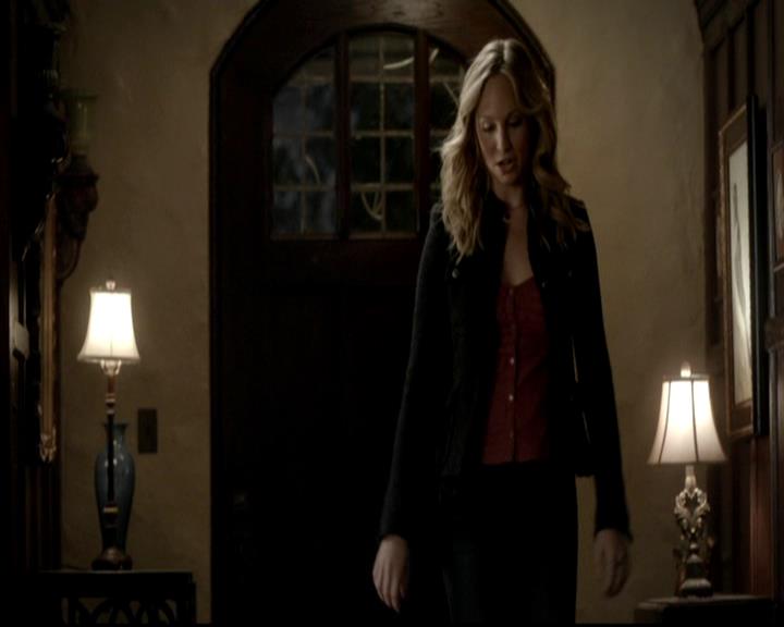 VampireDiariesWorld-dot-org_4x03TheRager1992.jpg