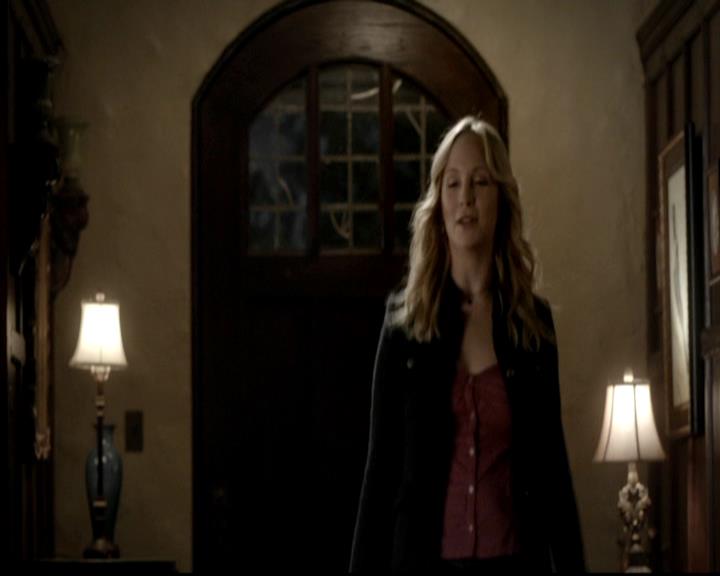 VampireDiariesWorld-dot-org_4x03TheRager1993.jpg