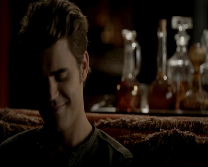 VampireDiariesWorld-dot-org_4x03TheRager2011.jpg