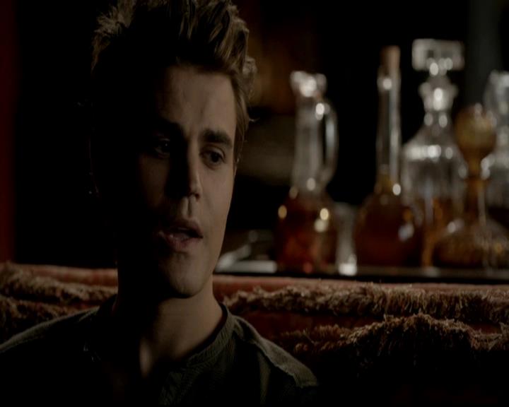 VampireDiariesWorld-dot-org_4x03TheRager2013.jpg