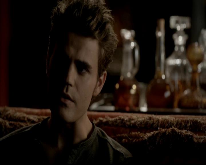 VampireDiariesWorld-dot-org_4x03TheRager2015.jpg