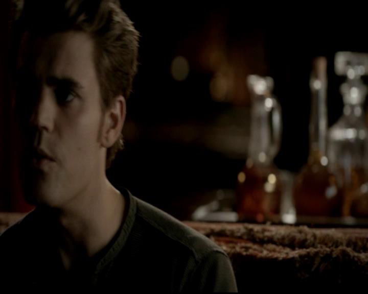 VampireDiariesWorld-dot-org_4x03TheRager2016.jpg