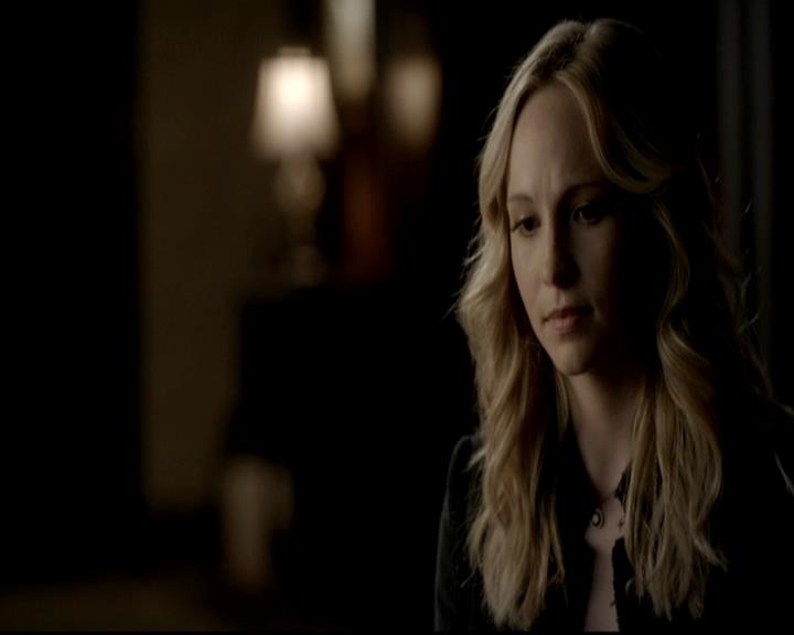 VampireDiariesWorld-dot-org_4x03TheRager2020.jpg