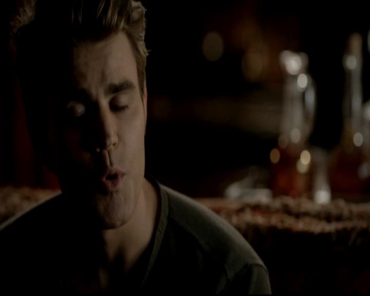 VampireDiariesWorld-dot-org_4x03TheRager2025.jpg