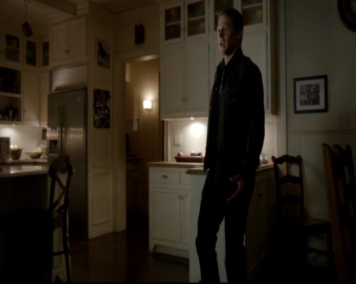 VampireDiariesWorld-dot-org_4x03TheRager2112.jpg