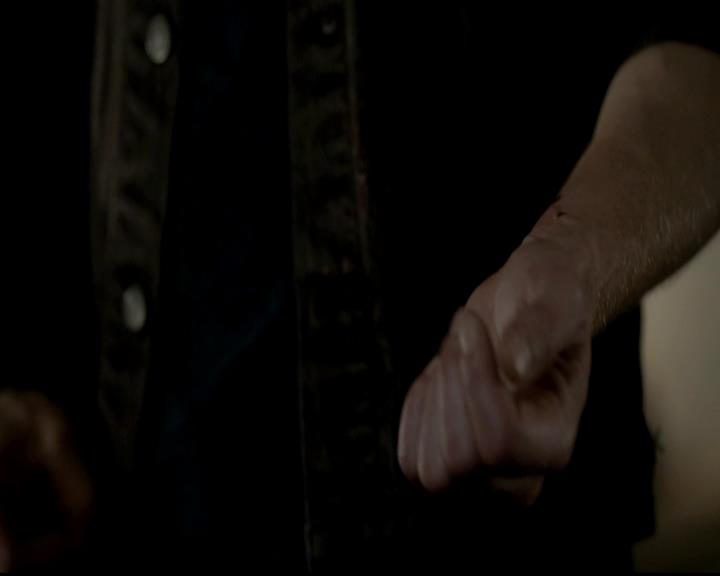 VampireDiariesWorld-dot-org_4x03TheRager2148.jpg