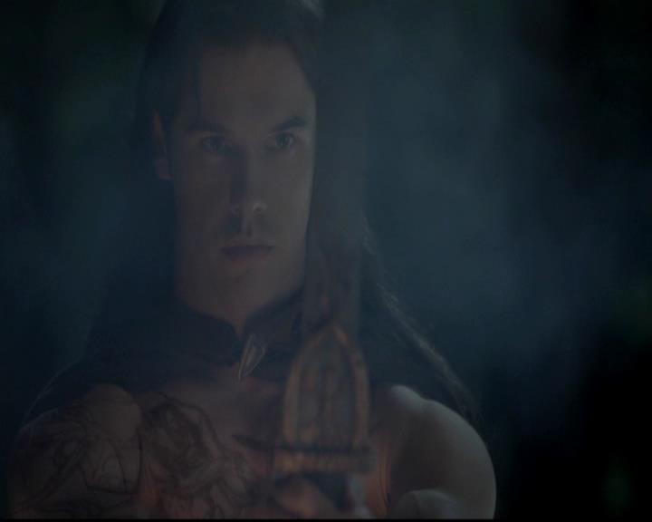 VampireDiariesWorld-dot-org_4x04TheFive0050.jpg