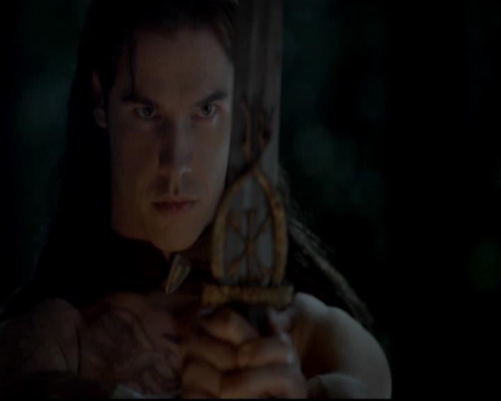 VampireDiariesWorld-dot-org_4x04TheFive0052.jpg