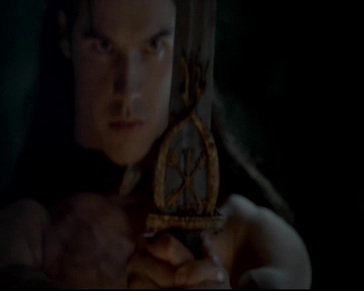 VampireDiariesWorld-dot-org_4x04TheFive0054.jpg