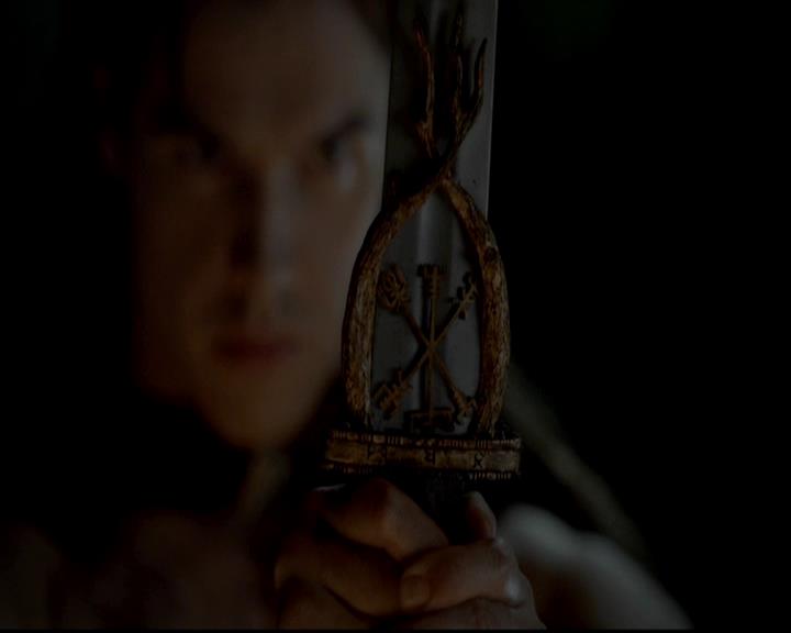 VampireDiariesWorld-dot-org_4x04TheFive0056.jpg