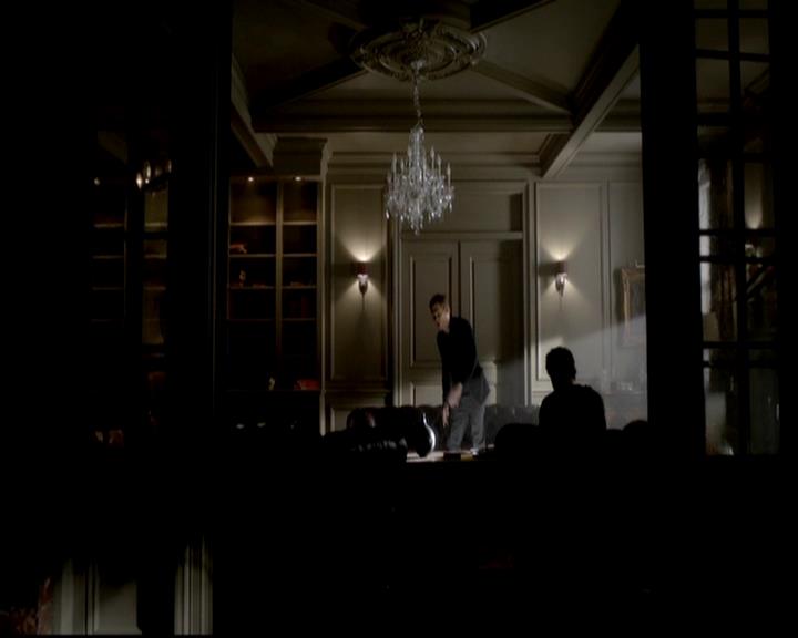 VampireDiariesWorld-dot-org_4x04TheFive0623.jpg