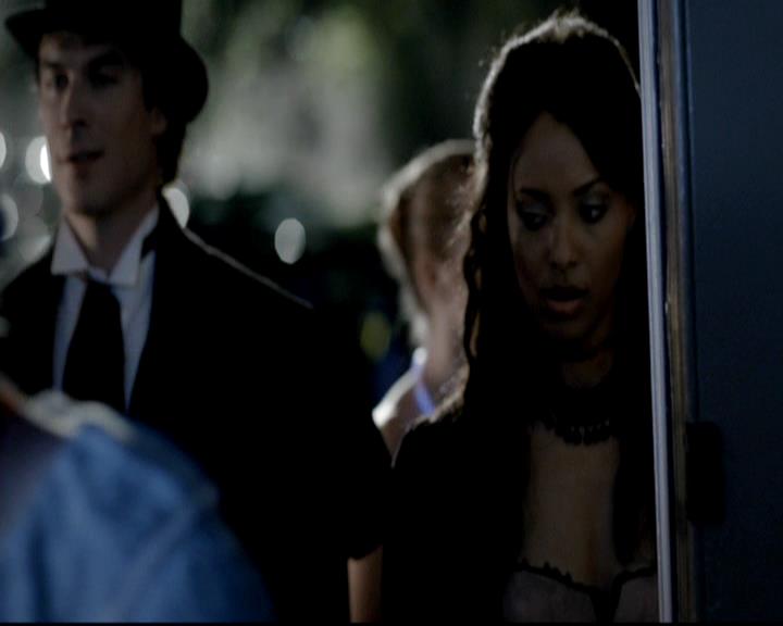 VampireDiariesWorld-dot-org_4x04TheFive1000.jpg