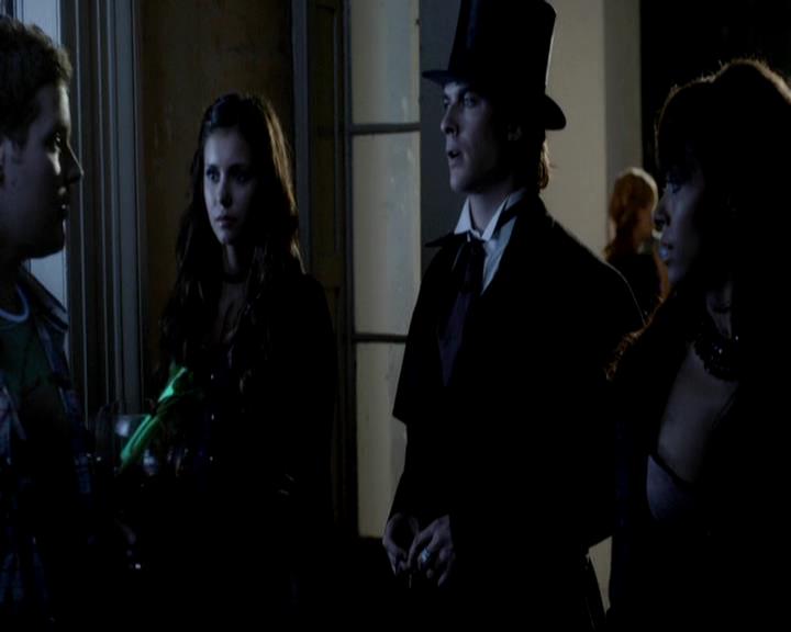 VampireDiariesWorld-dot-org_4x04TheFive1004.jpg