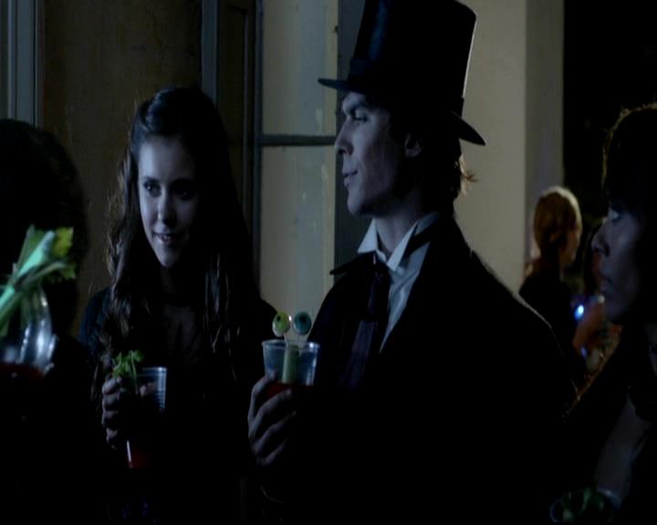 VampireDiariesWorld-dot-org_4x04TheFive1010.jpg