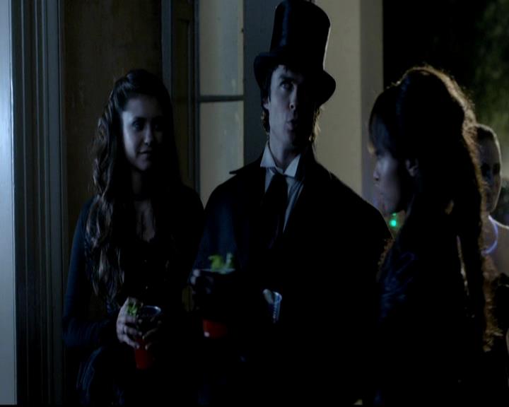 VampireDiariesWorld-dot-org_4x04TheFive1026.jpg