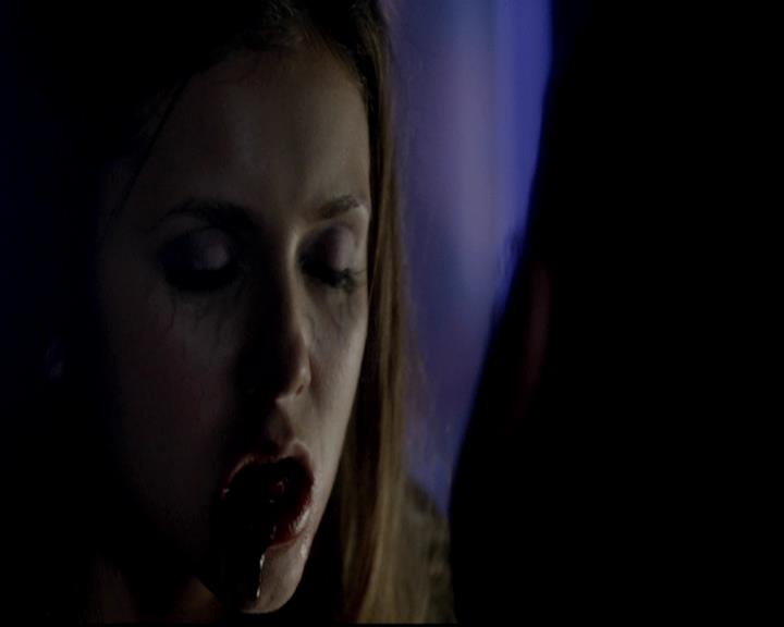 VampireDiariesWorld-dot-org_4x04TheFive1100.jpg