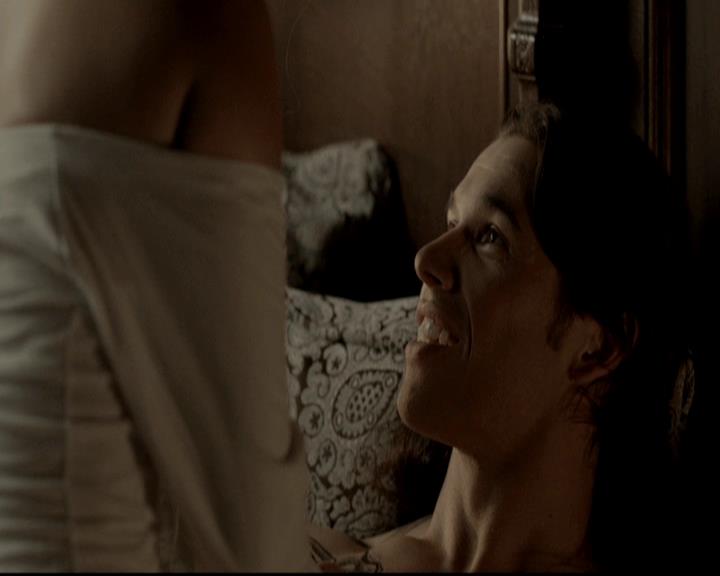 VampireDiariesWorld-dot-org_4x04TheFive1227.jpg