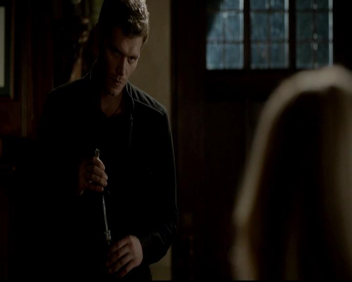 VampireDiariesWorld-dot-org_4x04TheFive2008.jpg