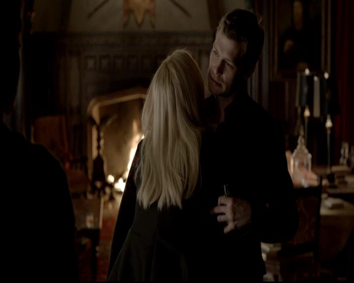 VampireDiariesWorld-dot-org_4x04TheFive2040.jpg