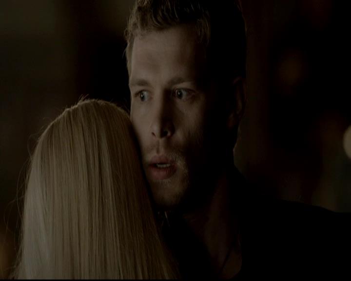 VampireDiariesWorld-dot-org_4x04TheFive2048.jpg