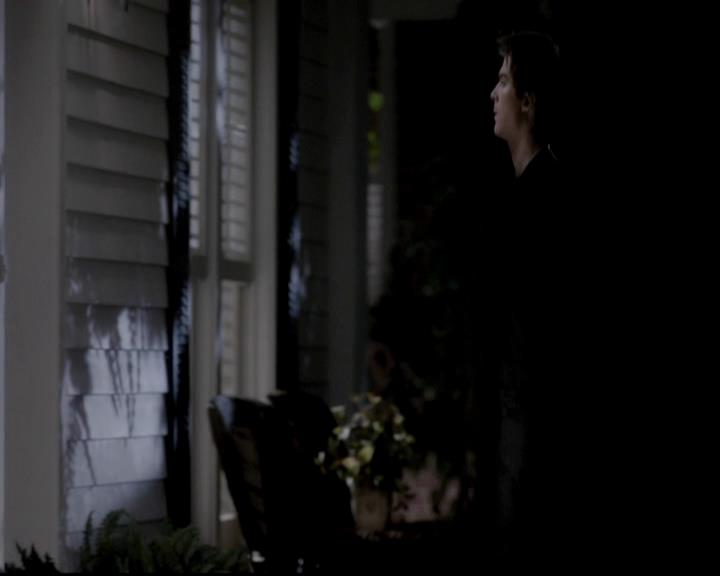 VampireDiariesWorld-dot-org_4x04TheFive2100.jpg