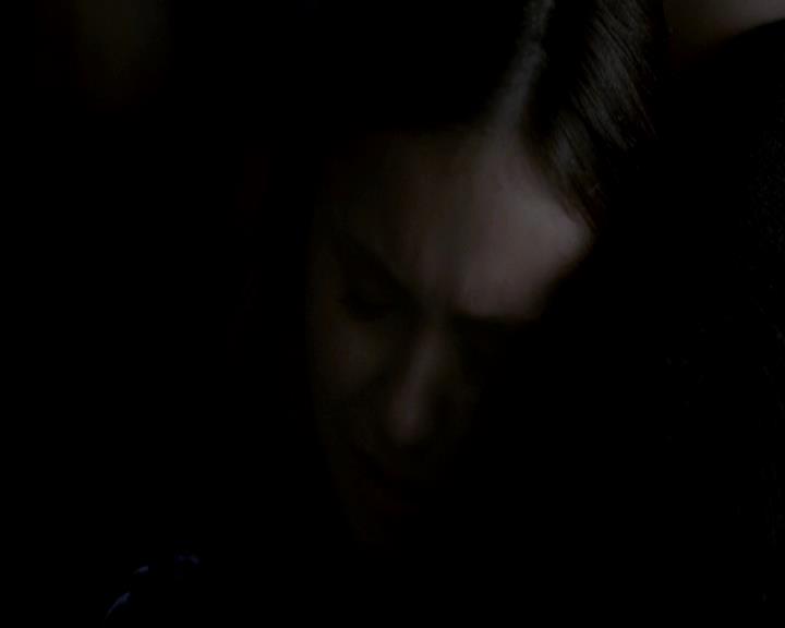 VampireDiariesWorld-dot-org_4x04TheFive2214.jpg