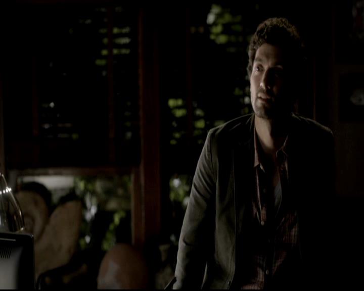 VampireDiariesWorld-dot-org_4x05TheKiller0028.jpg