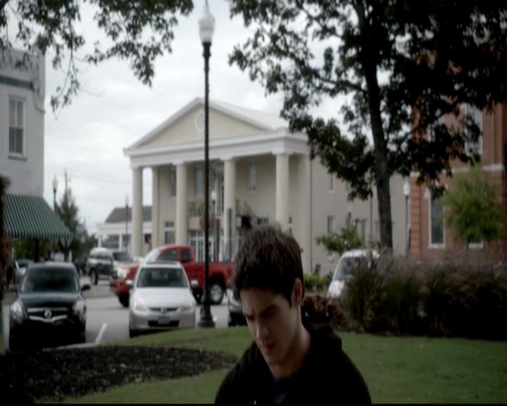 VampireDiariesWorld-dot-org_4x05TheKiller1994.jpg