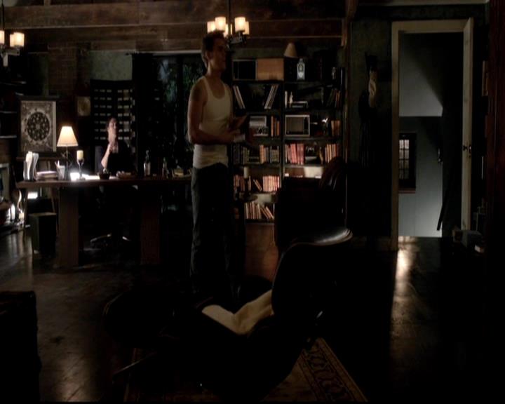 VampireDiariesWorld-dot-org_4x05TheKiller2100.jpg