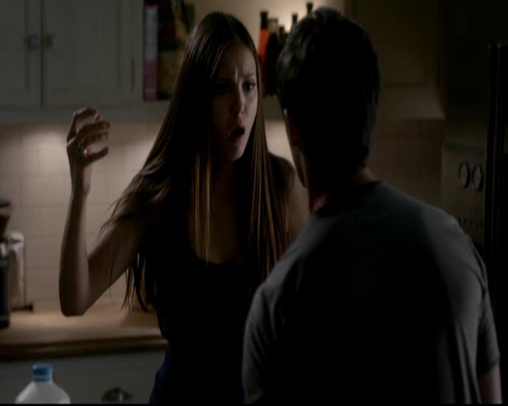 VampireDiariesWorld-dot-org_4x06WeAllGoALittleMadSometimes0100.jpg